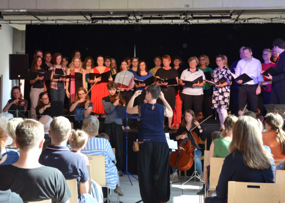 Aufführung Monte Chori in der Aula