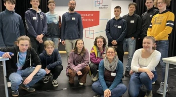 Gruppe von Schülern bei Jugend debattiert