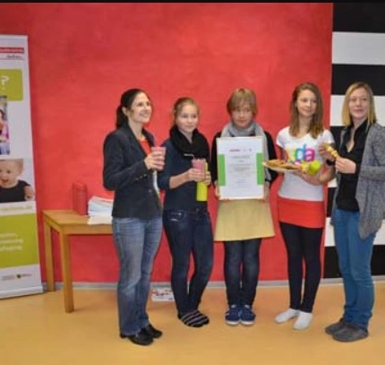 Snack Attack Bild in Cafeteria