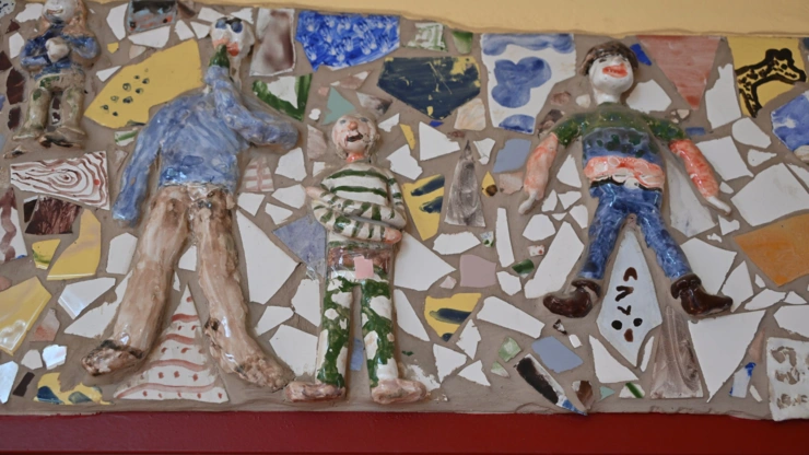 Töpferarbeit in der Schule